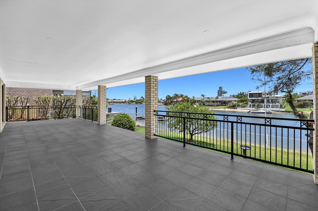 13 Kurrawa Ave, Mermaid Waters, QLD 4218