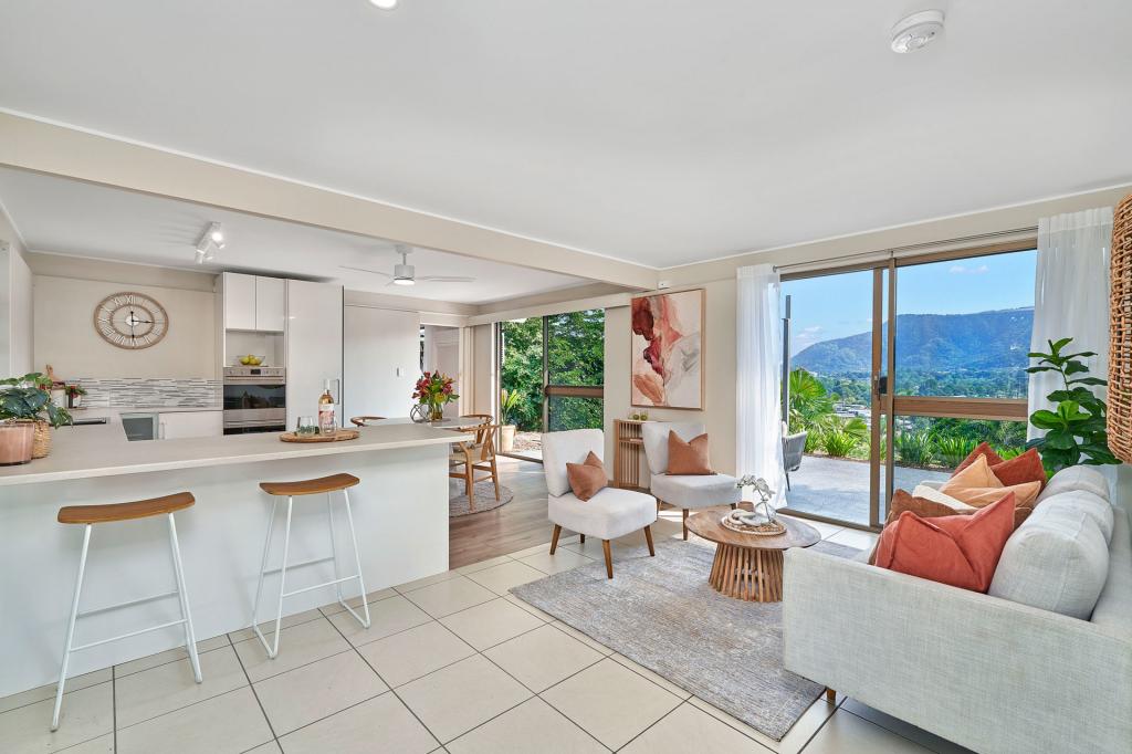 19 Koppen Tce, Mooroobool, QLD 4870