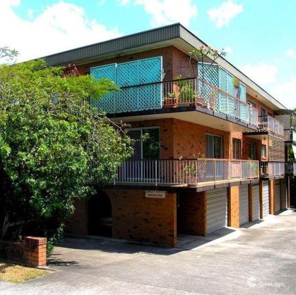 2/19 Macaulay St, Coorparoo, QLD 4151