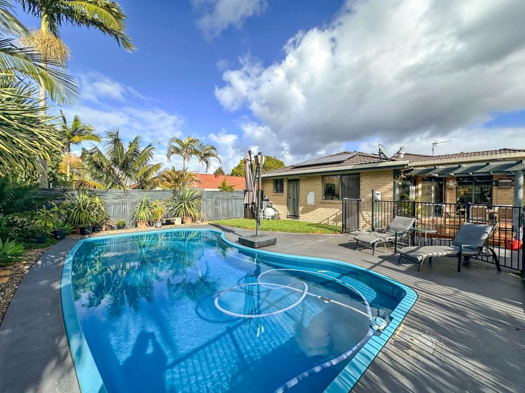 5 Timbara Cres, Blue Haven, NSW 2262