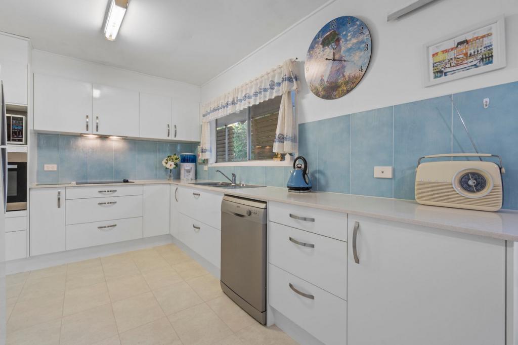 18 Grounds St, Yeronga, QLD 4104