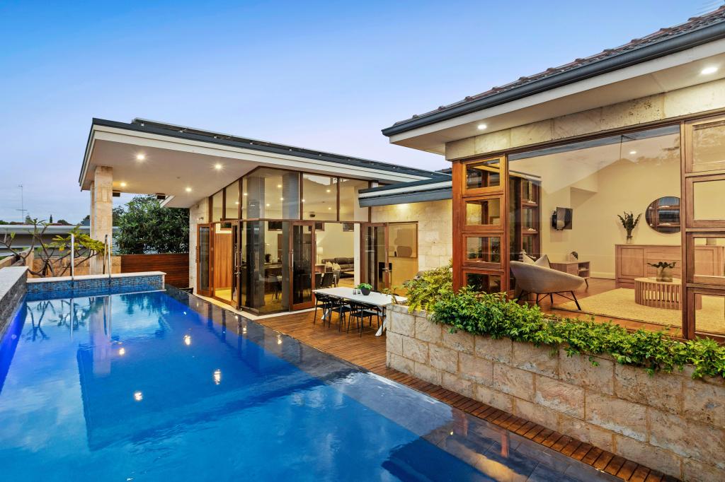 27 Marmion St, Fremantle, WA 6160