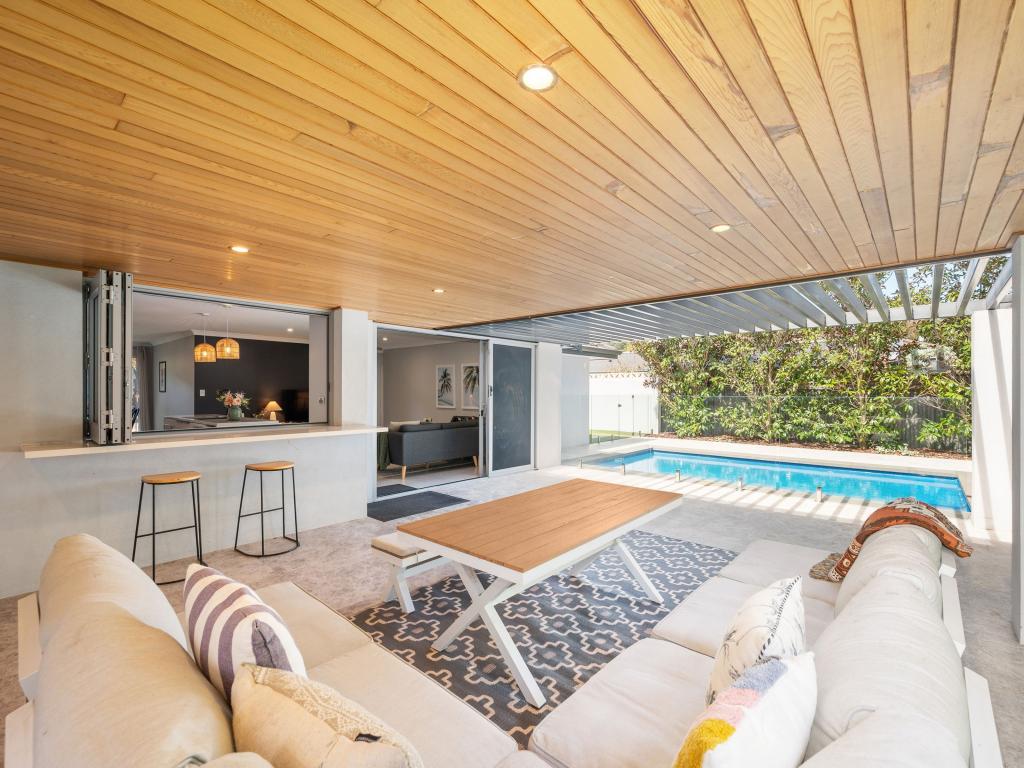 2/103 Monash Ave, Como, WA 6152