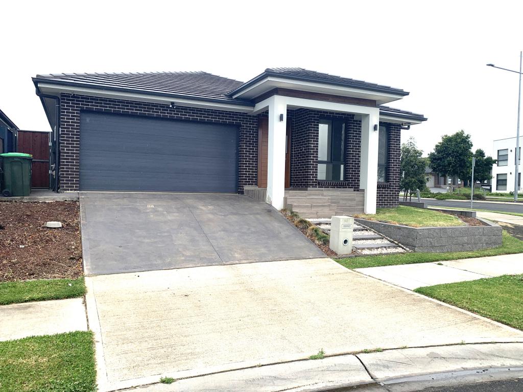 55 Madden St, Oran Park, NSW 2570