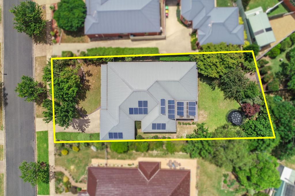 12 Cambridge Dr, Mansfield, VIC 3722