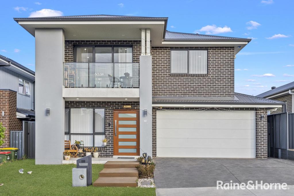 52 Dowie Dr, Claymore, NSW 2559