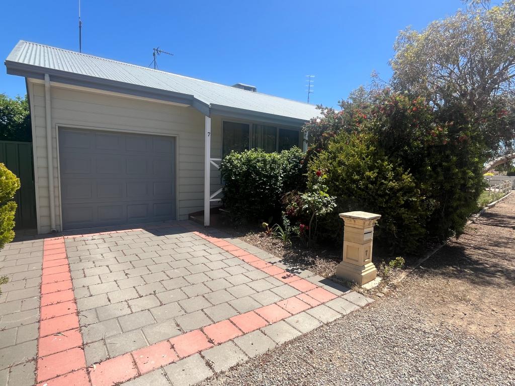 7 Barkla Rd, Wallaroo Mines, SA 5554