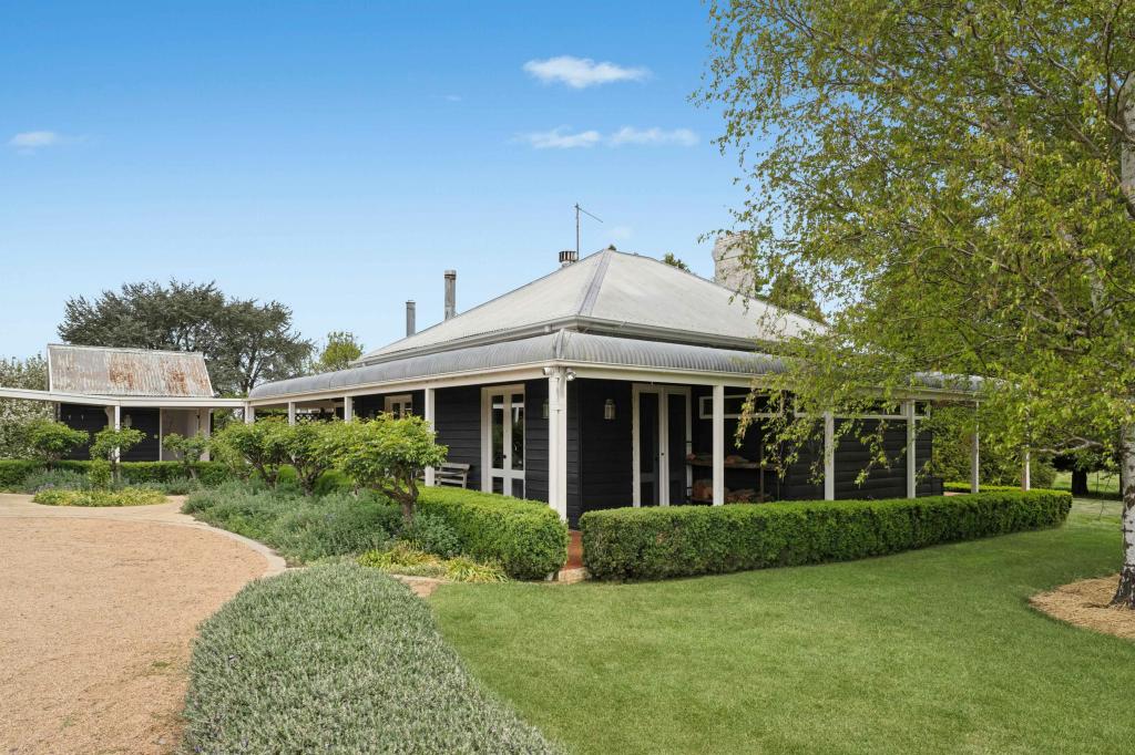812 Guyong Rd, Blayney, NSW 2799