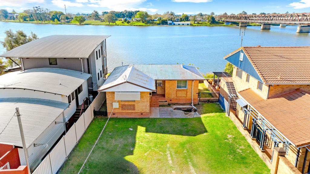 11 Riverside Dr, South Grafton, NSW 2460