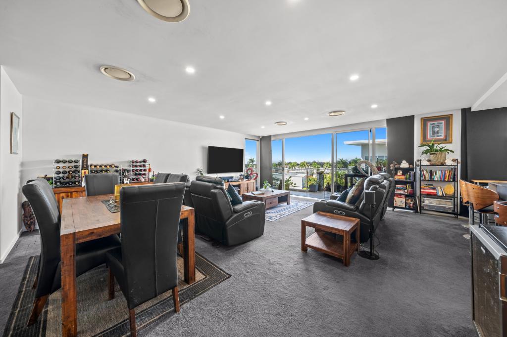 1404/2 Activa Way, Hope Island, QLD 4212