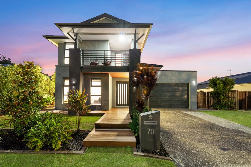 70 TEAL CCT, GREENBANK, QLD 4124
