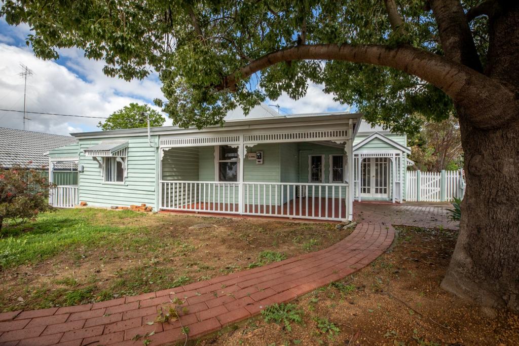 77 Williams Rd, Narrogin, WA 6312