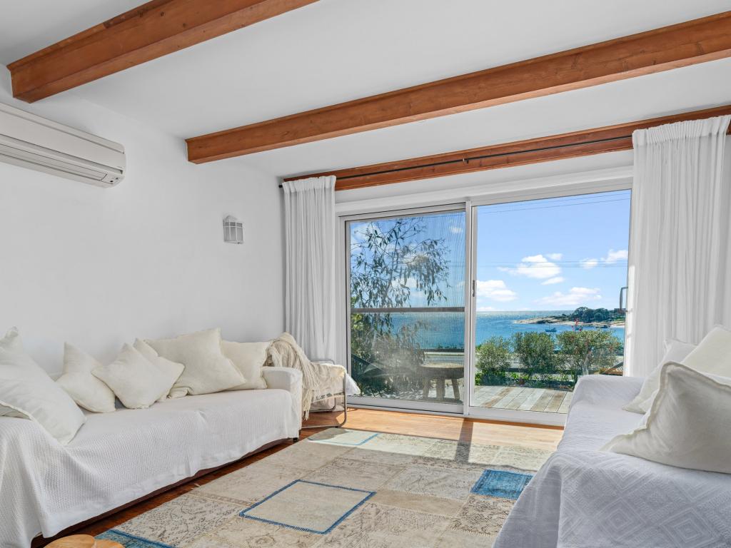 2/2 Tasman Hwy, Bicheno, TAS 7215