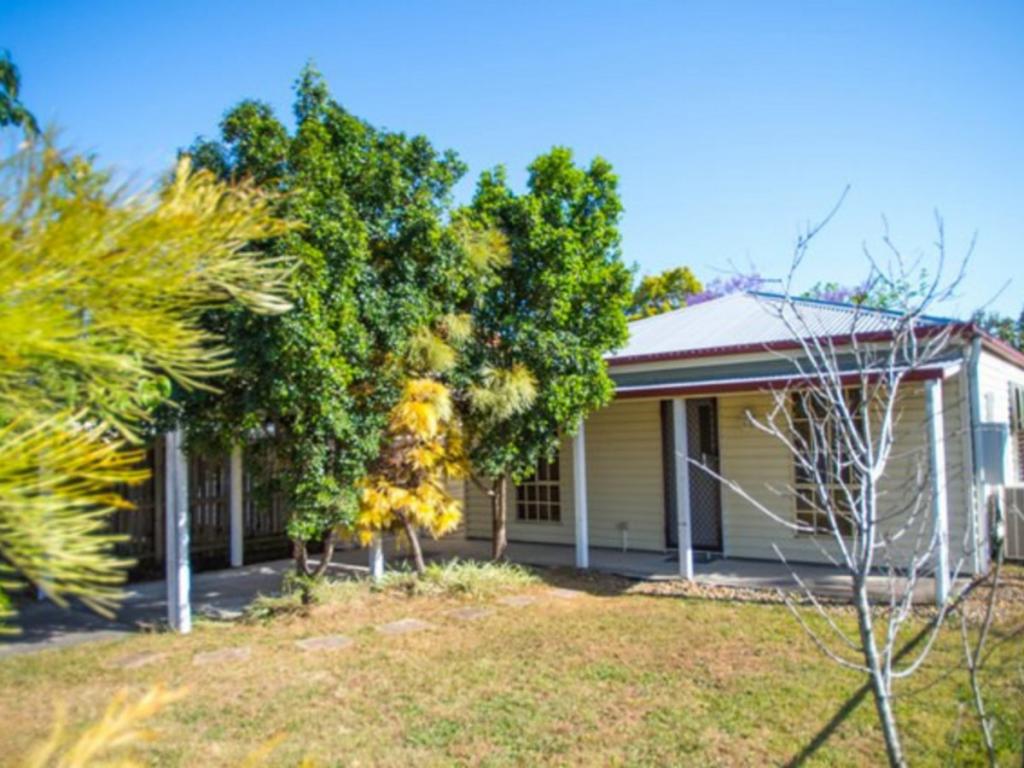 14 Hammersmith St, Coopers Plains, QLD 4108