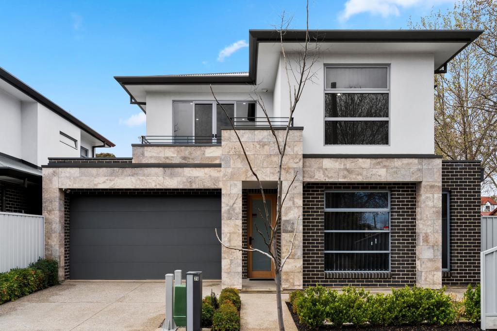25 RIPON RD, CLARENCE PARK, SA 5034