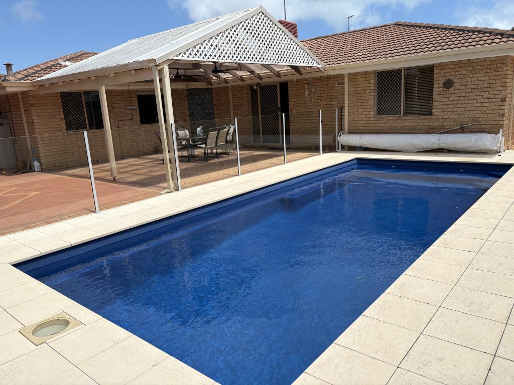 3 Mardan Ct, Silver Sands, WA 6210