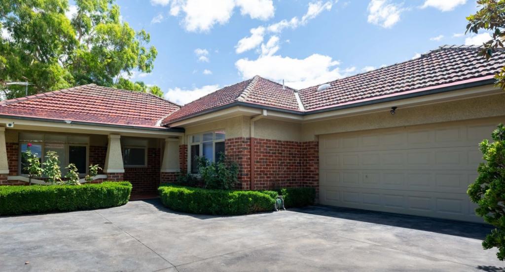 5a O'Shannassy St, Essendon North, VIC 3041