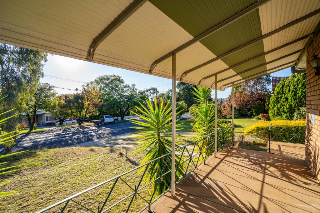 17 Binni Creek Rd, Cowra, NSW 2794