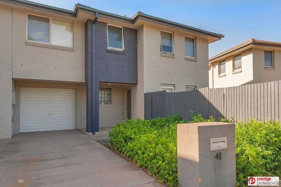 41 Morningside Pde, Holsworthy, NSW 2173