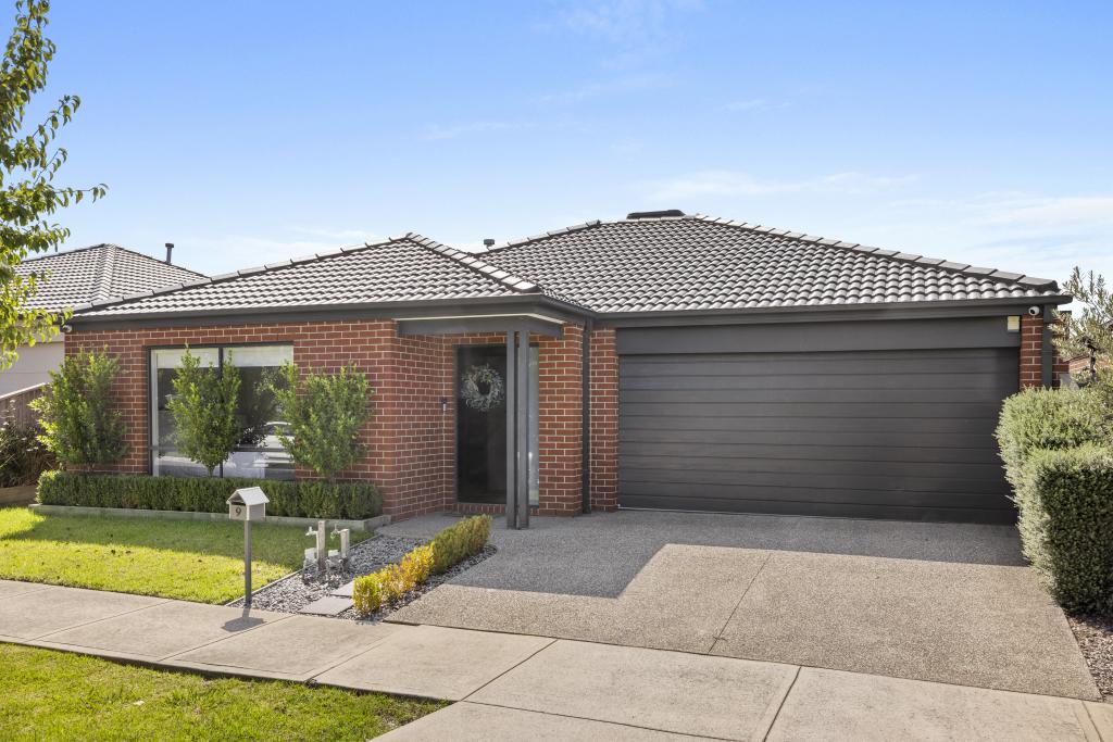 9 Arlington Park Pde, Mickleham, VIC 3064
