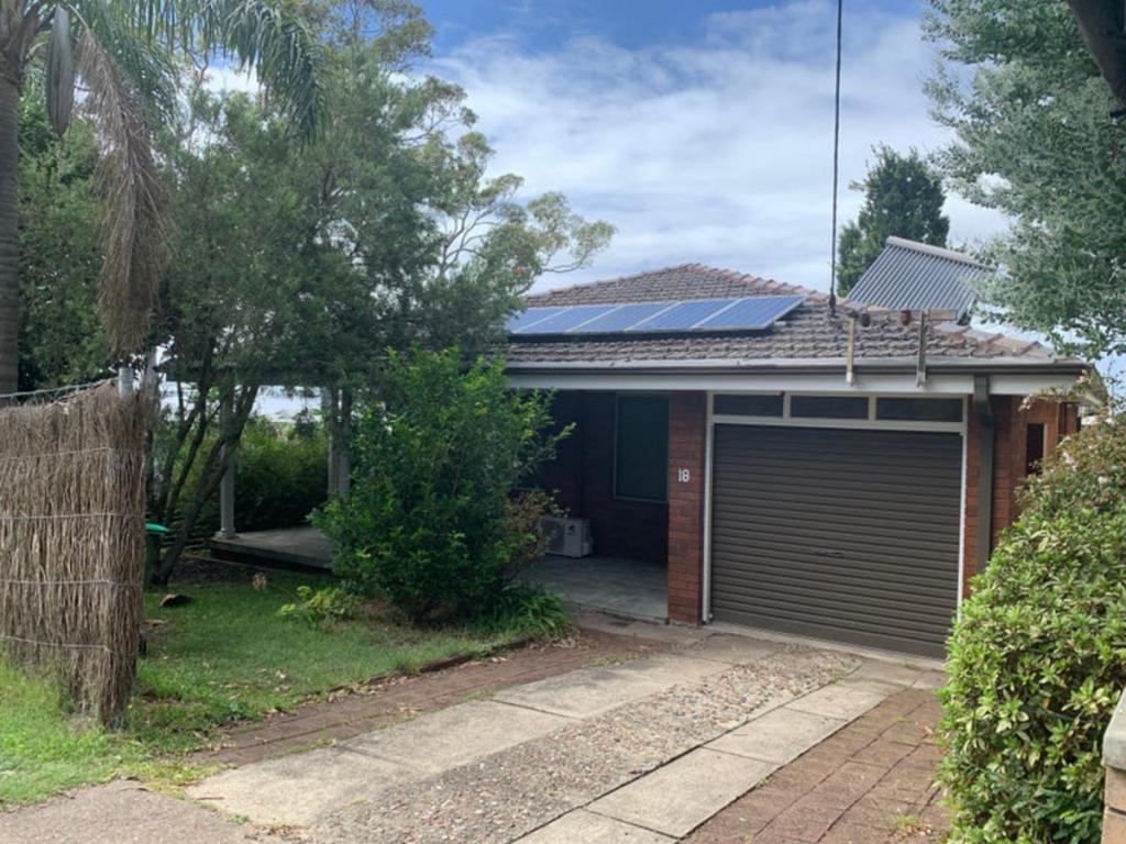 18 ROBEY RD, COAL POINT, NSW 2283