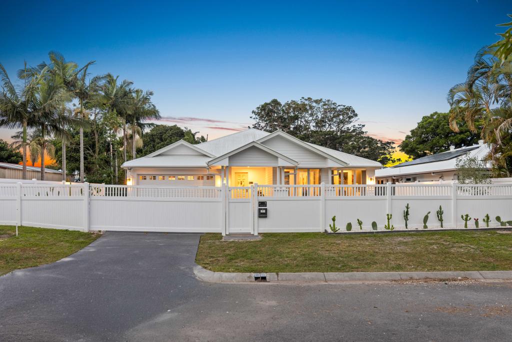 7 Marine Ct, Jacobs Well, QLD 4208