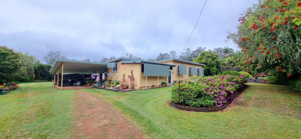 12 KAURI ST, RAVENSHOE, QLD 4888
