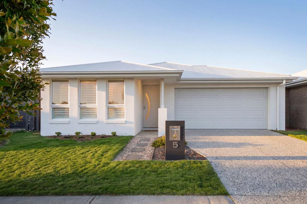 5 Peace St, Palmview, QLD 4553