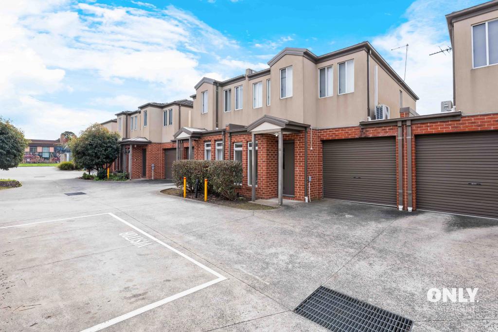 10/4 Young Rd, Hallam, VIC 3803