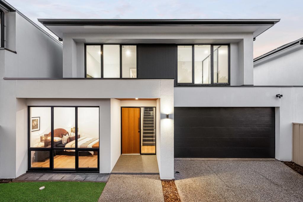 2/2 STOCK AVE, CAMPBELLTOWN, SA 5074