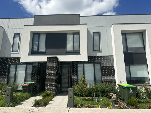 32 Wanderer Cct, Wollert, VIC 3750