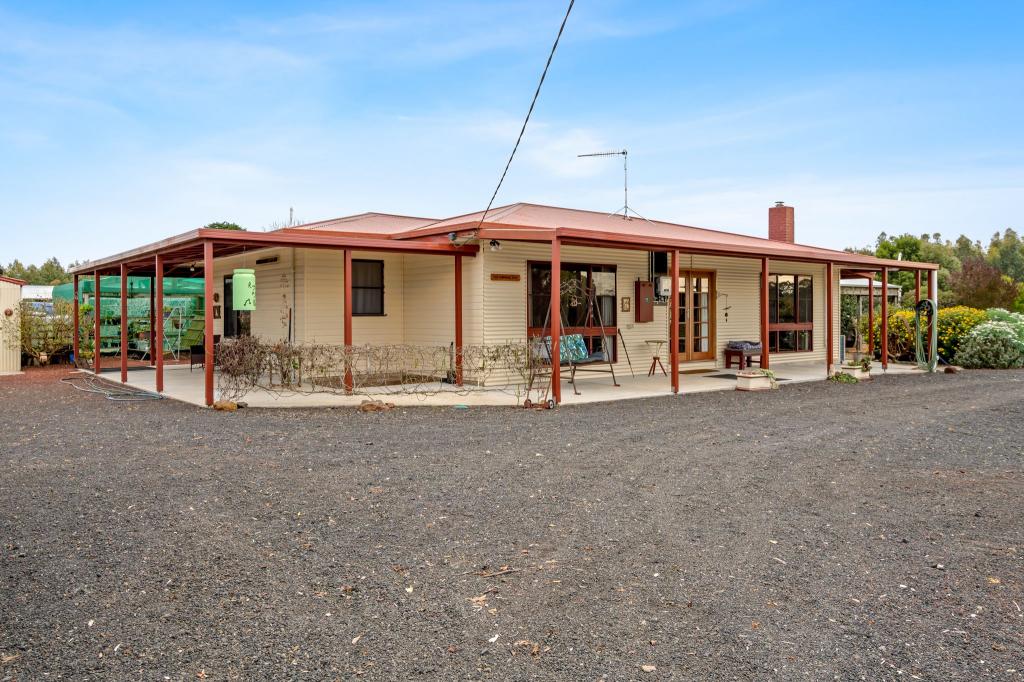 915 Coradjil Rd, Simpson, VIC 3266