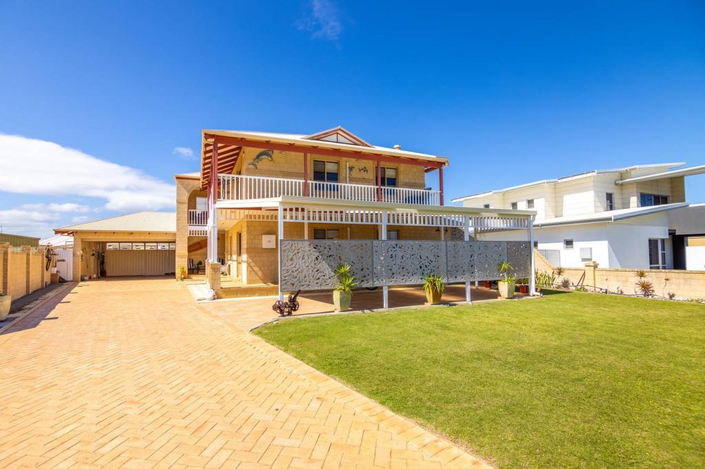 18 Casuarina Cres, Jurien Bay, WA 6516