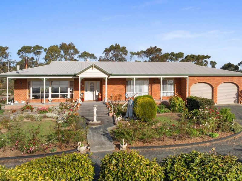 1160 Meeniyan-Promontory Rd, Buffalo, VIC 3958