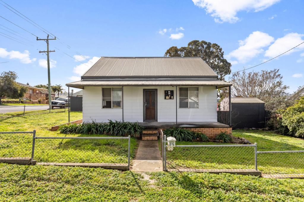 25 Thomas St, Junee, NSW 2663