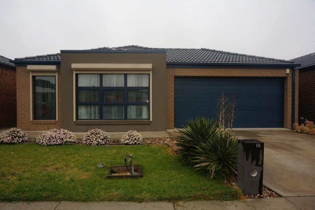 18 Universal Ct, Diggers Rest, VIC 3427