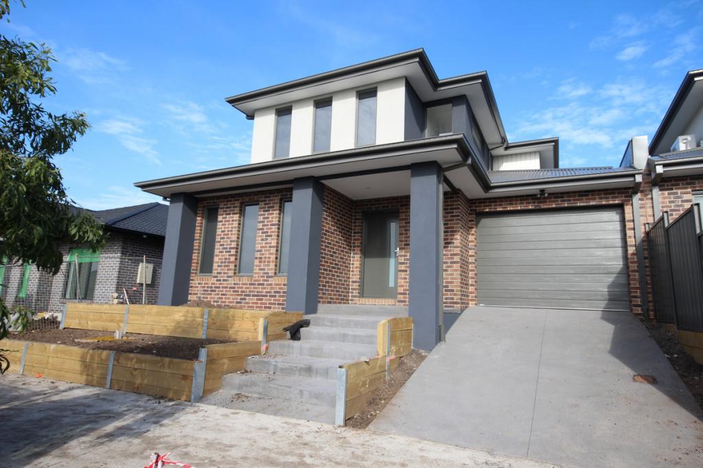 23 Plumbago St, Craigieburn, VIC 3064