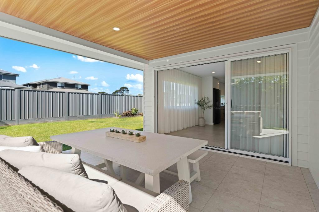 3b Greens Rd, Greenwell Point, NSW 2540