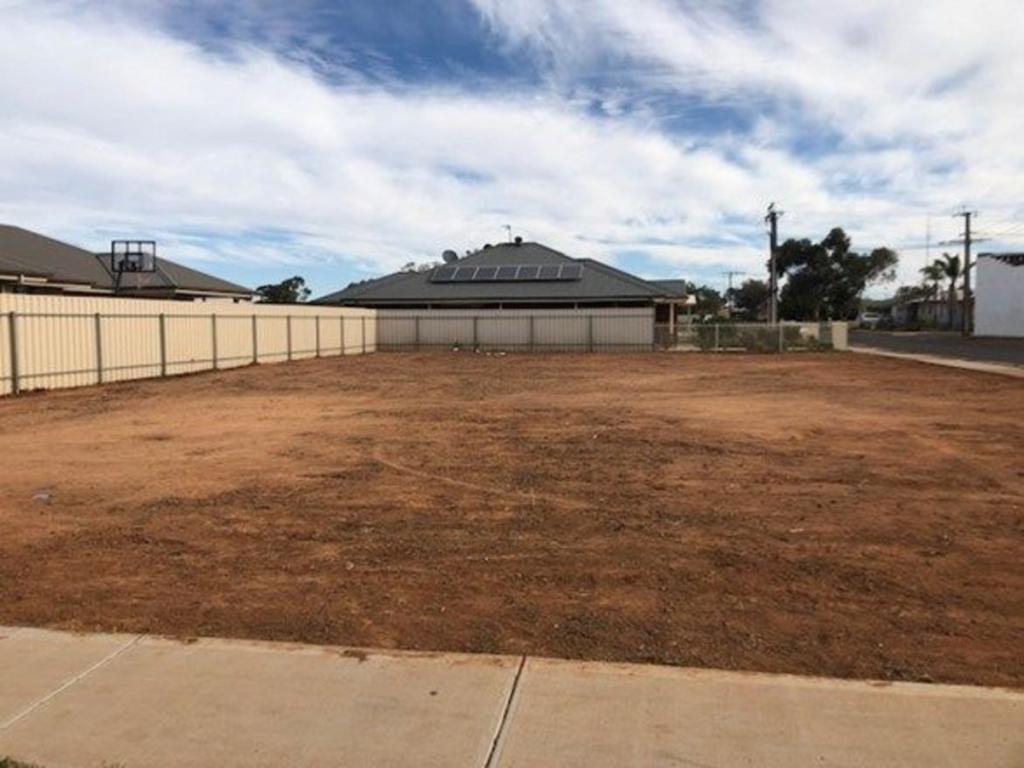 39 Mcritchie Cres, Whyalla Stuart, SA 5608