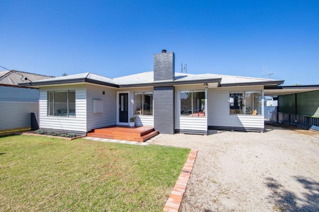 4 Thompson Street Rd, Koondrook, VIC 3580