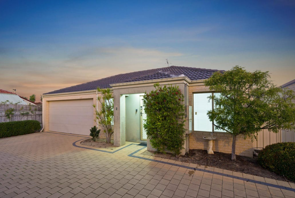 2/189 Kinross Dr, Kinross, WA 6028