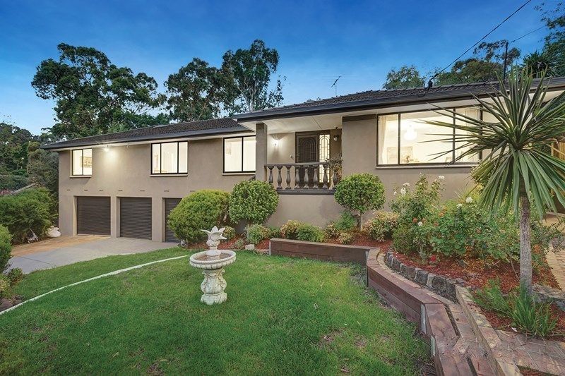 4 Roxby Cl, Eltham, VIC 3095