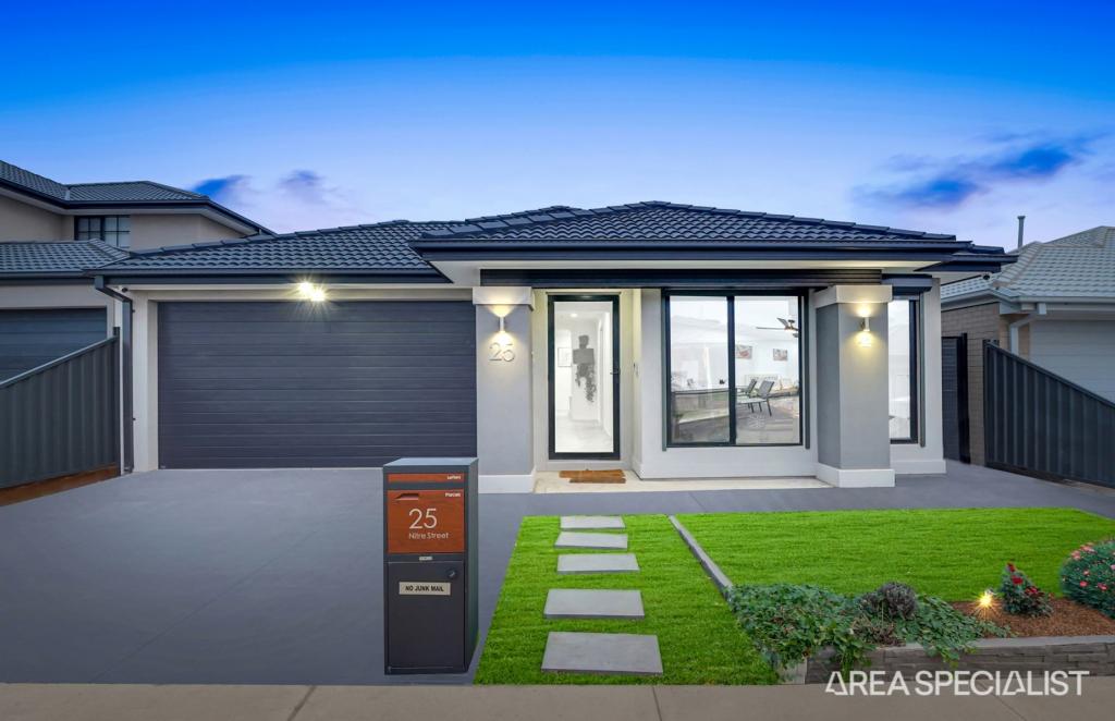25 NITRE ST, MANOR LAKES, VIC 3024
