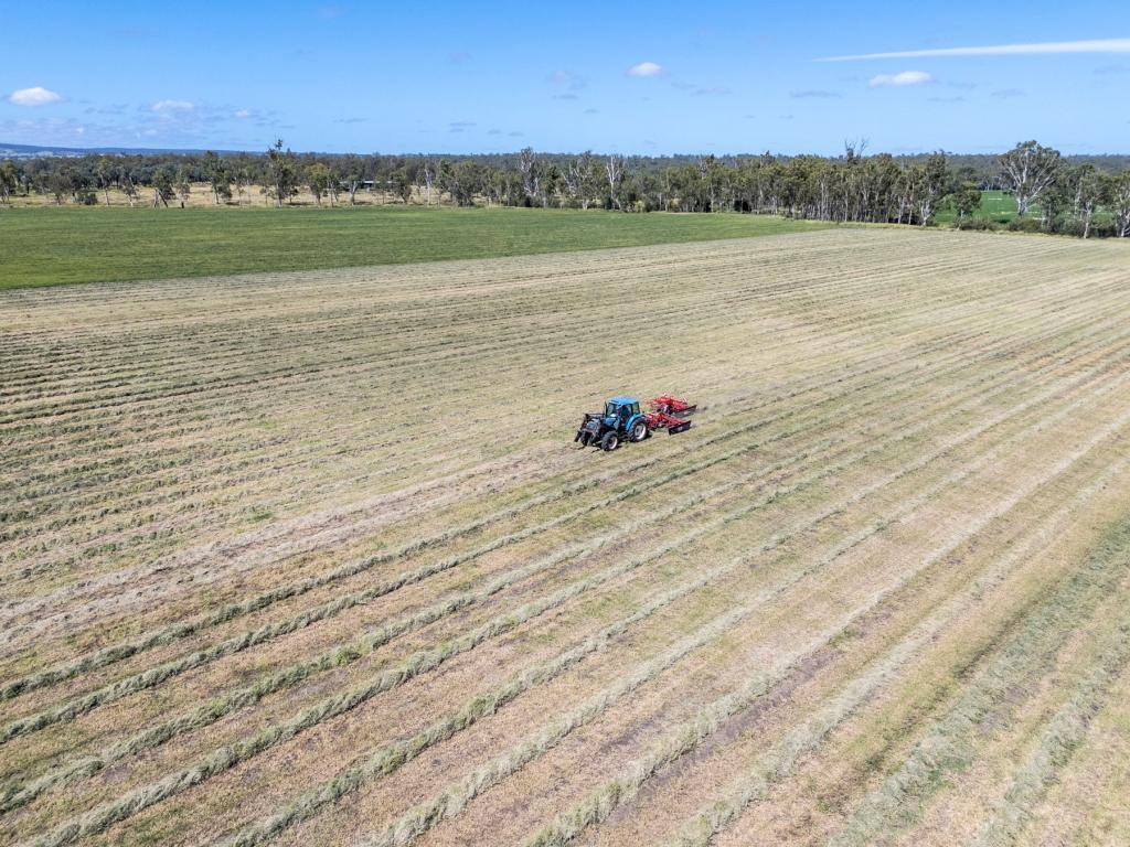 745 Hivesville Rd, Marshlands, QLD 4611