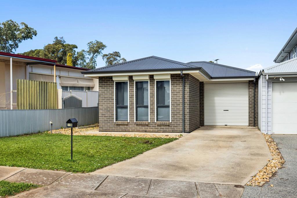 11b Julie Rd, Para Hills, SA 5096