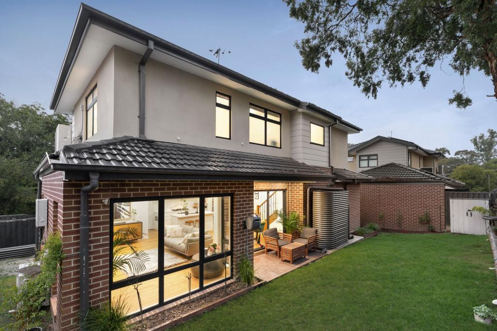 2/115 ST HELENA RD, GREENSBOROUGH, VIC 3088