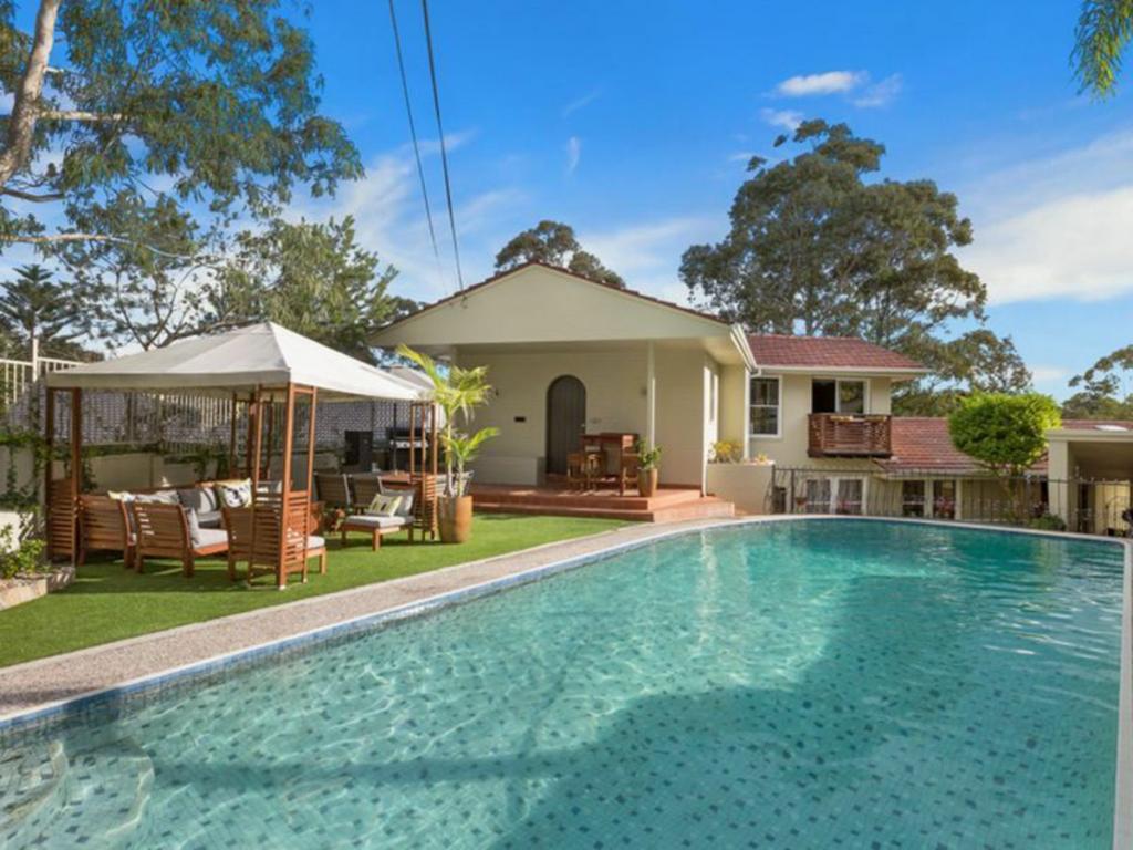11 Kilpa Pl, St Ives, NSW 2075