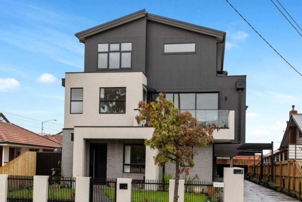2/5 Leicester St, Preston, VIC 3072