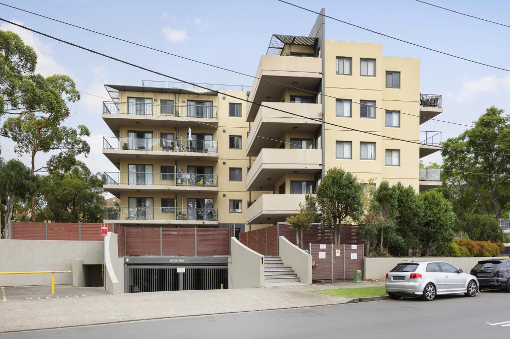 5/1 GRIFFITHS ST, BLACKTOWN, NSW 2148