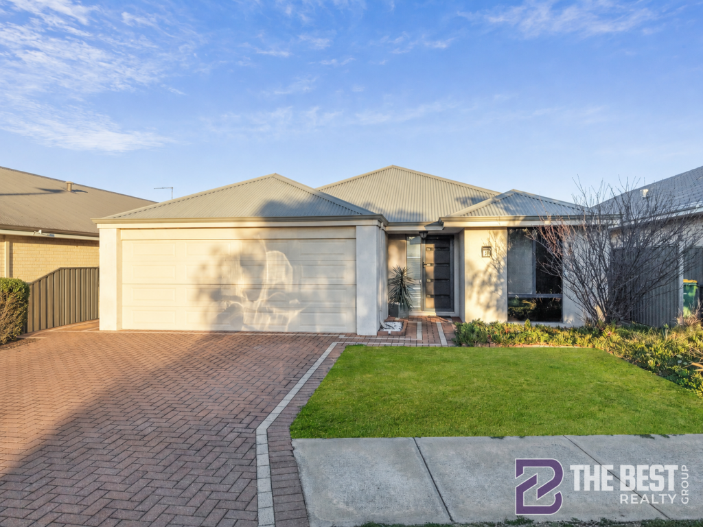 22 WELLMAN AVE, PIARA WATERS, WA 6112